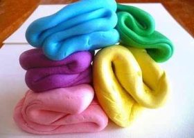 طريقة عمل عجينة السكر للحلويات