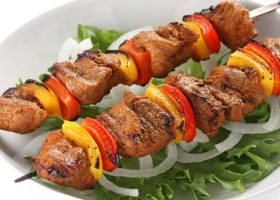 طريقة عمل كباب الطماطم والبقدونس