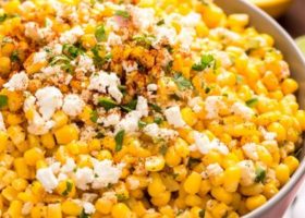 طريقة عمل سلطة الذرة المشوية مع جبن الفيتا
