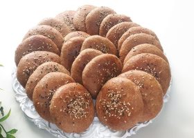 طريقة عمل خبز الفتوت الحجازي