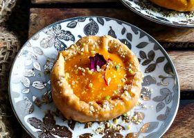 طريقة عمل بقلاوة بالفستق والمانجو