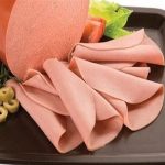 طريقة عمل لانشون الدجاج المدخن