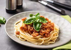 طريقة عمل مكرونة بولونيز مثل المطاعم