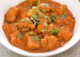 طريقة عمل دجاج هندي بالكاري