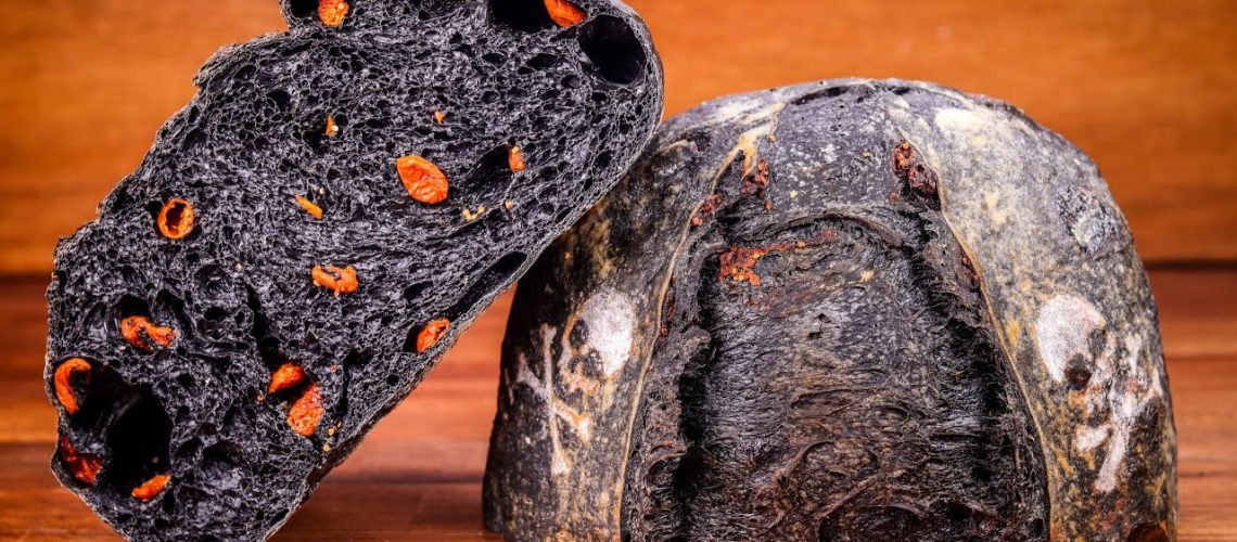 طريقة عمل خبز الفحم النباتي