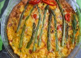 طريقة عمل أومليت الهليون