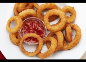 طريقة عمل حلقات البصل المخبوزة للرجيم