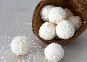 طريقة عمل حلى جوز الهند كيتو