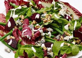 طريقة عمل سلطة الروكا والشمندر