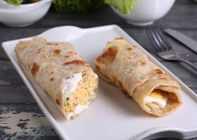 طريقة عمل جباتي بالجبن