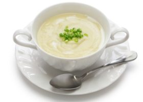 طريقة عمل شوربة بالحليب