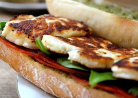 طريقة عمل ساندوتش حلوم بالبيستو