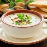 طريقة عمل شوربة كريمة بالمشروم