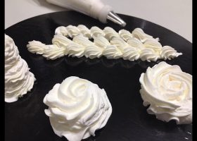 طريقة عمل كريمة الجبن للكيك