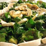 طريقة عمل سلطة سبانخ وفطر