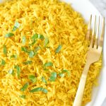 طريقة عمل الأرز بالكركم وجوز الهند