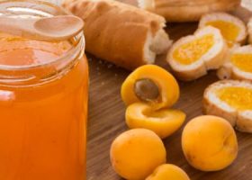 طريقة عمل صوص المشمش