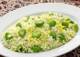 طريقة عمل الأرز بالفول الأخضر للرجيم