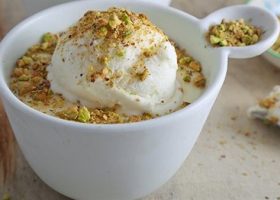 طريقة عمل آيس كريم أم علي