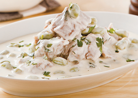 طريقة عمل فول باللبن واللحمة