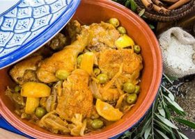 طريقة عمل صرر المطازيز بالخضار وشوربة الدجاج