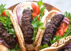 طريقة عمل ساندويش كفتة اللحم