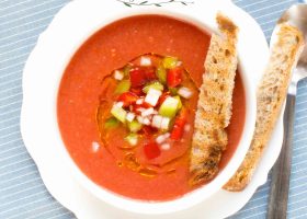 طريقة عمل حساء جازباتشو الأندلس