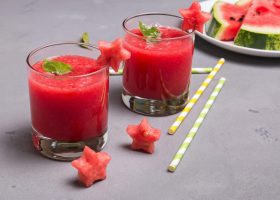 طريقة عمل سموثي البطيخ والموز