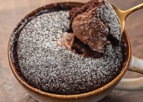 طريقة عمل كيك الميكروويف السريع