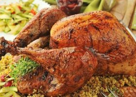 طريقة عمل دجاج محشي بالفريكة بالفرن