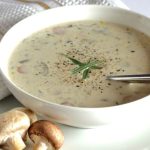 طريقة عمل أسهل شوربة فطر بالكريمة