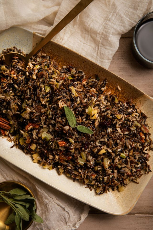 طريقة عمل الأرز الإيطالي الحار مع الزيتون الأسود