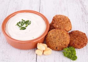 طريقة عمل صوص الفلافل