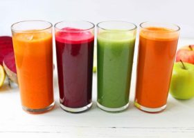 طريقة عمل عصير فواكه مشكلة