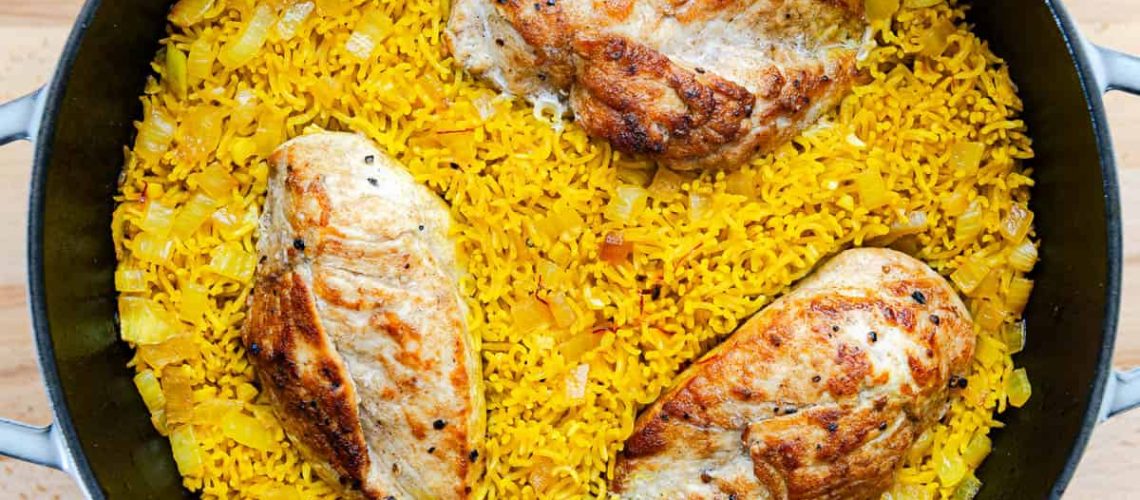 طريقة عمل أرز الزعفران والدجاج
