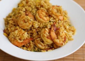 طريقة عمل ارز مقلى بالروبيان