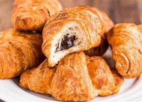 طريقة عمل الكرواسون بالنوتيلا