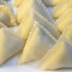 طريقة عمل عجينة السمبوسة السهلة