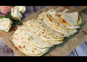 طريقة عمل عجينة الصاج للمناقيش