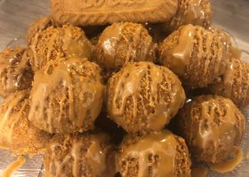 طريقة عمل كرات اللوتس الذهبية المقرمشة