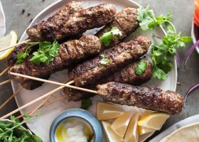 طريقة عمل الكفتة المشوية في الفرن