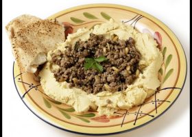 طريقة عمل الحمص باللحم المفروم