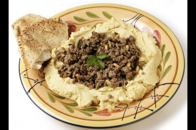 طريقة عمل الحمص باللحم المفروم