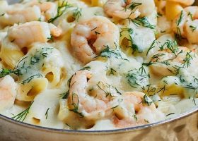 طريقة عمل مكرونة الروبيان بالكريمة