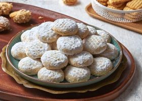 طريقة عمل كحك العيد بحشو الملبن