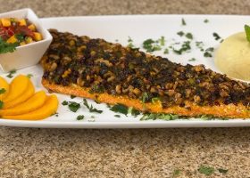 طريقة عمل السمك المشوي بصوص الكزبرة والثوم