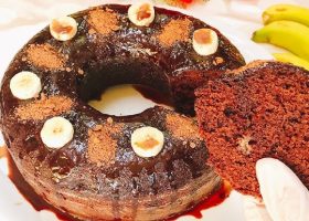 طريقة عمل كيك الموز والشوكولاته مع صوص الكراميل