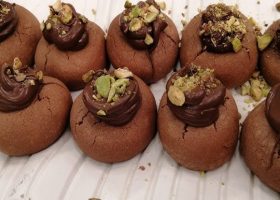 طريقة عمل بسكويت الشوكولاتة والفستق