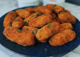 طريقة عمل كفتة البطاطس المقلية بحشوة التونة
