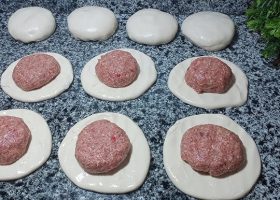 طريقة عمل عجينة الحواوشي مثل المحلات